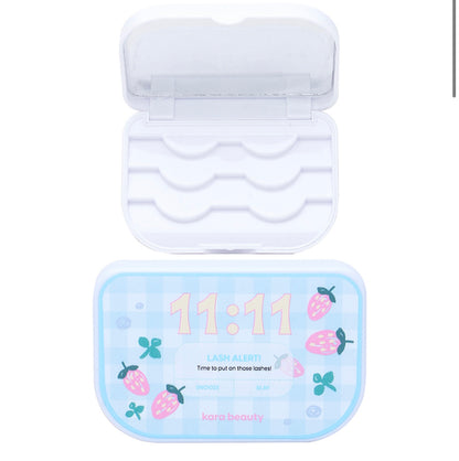 Eyelash storage case